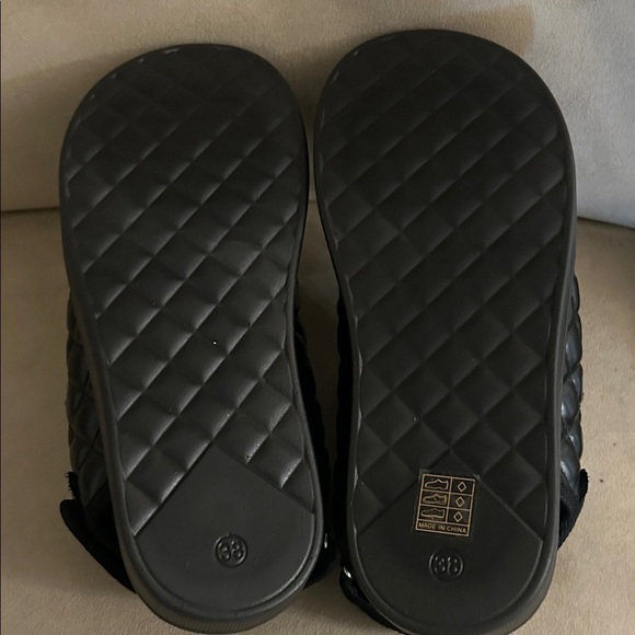 Black Sandals - Picture 2 of 6